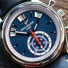 Thumbnail von Patek Philippe Annual Calendar Chronograph 5960G | Full Set 2022 | blue dial | White gold </h1>