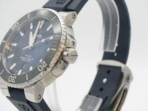 Thumbnail von Oris Aquis Date 01 733 7730 4135-07 4 24 65EB </h1>