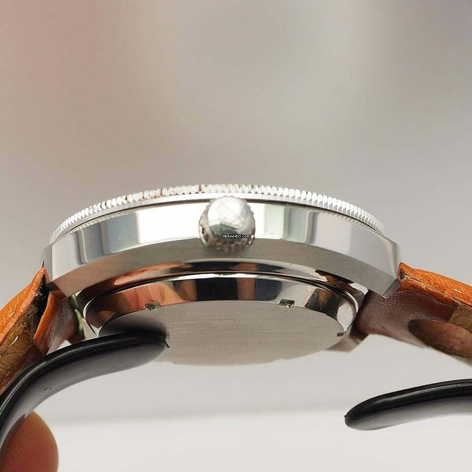 Thumbnail von Heuer Calculator Chronograph Buren Cal.15 110.663 </h1>