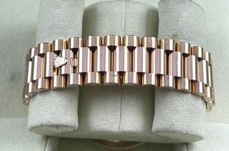 Thumbnail von Rolex Day-Date II Rosegold Pink Baguette Diamond Dial 41mm Top Condition with Box+Papers