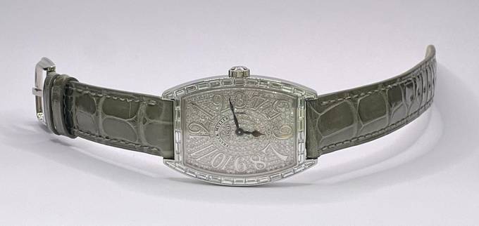 Franck Muller Cintrée Curvex 2852 QZ D 1R </h1>