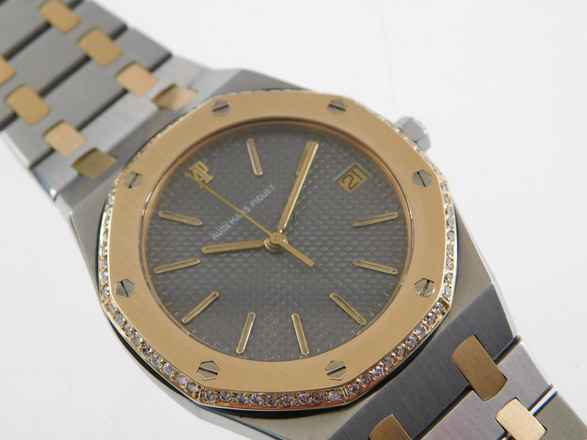  Audemars Piguet Royal Oak Herrenuhr 36mm im Best Zustand mit Revision 2019 36 mm große Herrenuhr </h1> 