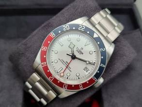 Thumbnail von Tudor Black Bay GMT M79830RB-0010 Pepsi White dial Unworn/New condition Full Set 12-2025