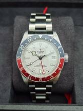 Thumbnail von Tudor Black Bay GMT M79830RB-0010 Pepsi White dial Unworn/New condition Full Set 12-2025