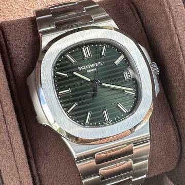  Patek Philippe Nautilus 5711/1A GREEN FACTORY Dial + Orig Blue Dial Cal. 315 Extract of the Archives </h1> 