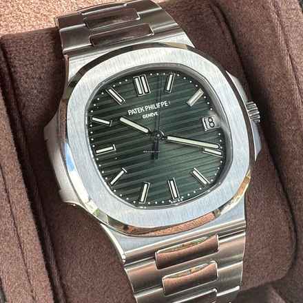  Patek Philippe Nautilus 5711/1A GREEN FACTORY Dial + Orig Blue Dial Cal. 315 Extract of the Archives </h1> 