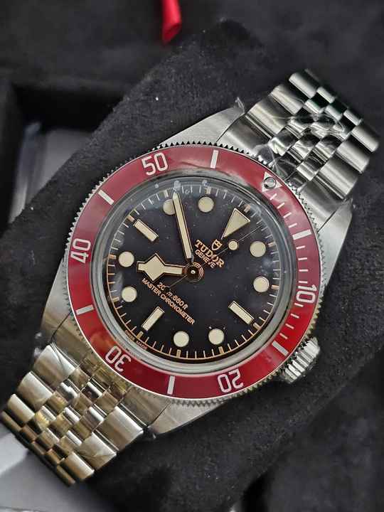  Tudor Black Bay 41mm Red Bezel 7941A1A0RU-0003 Jubilee Unworn/New Condition Full Set 12-2025 