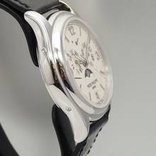 Thumbnail von Patek Philippe Annual Calendar WhiteGold 18k/750 Ref. 5146G Box+Papiere 2005 </h1>