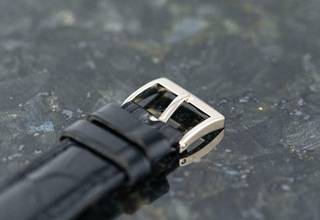 Thumbnail von Patek Philippe Calatrava 3520/00D | rare Japan delivery | Whitegold | Full Set 1979 </h1>