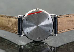 Thumbnail von Patek Philippe Calatrava 3520/00D | rare Japan delivery | Whitegold | Full Set 1979 </h1>