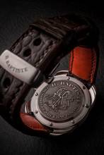 Thumbnail von RBaptiste Vicomte No.5 handcrafted Brush Finishing with Gold inlay 2 different design