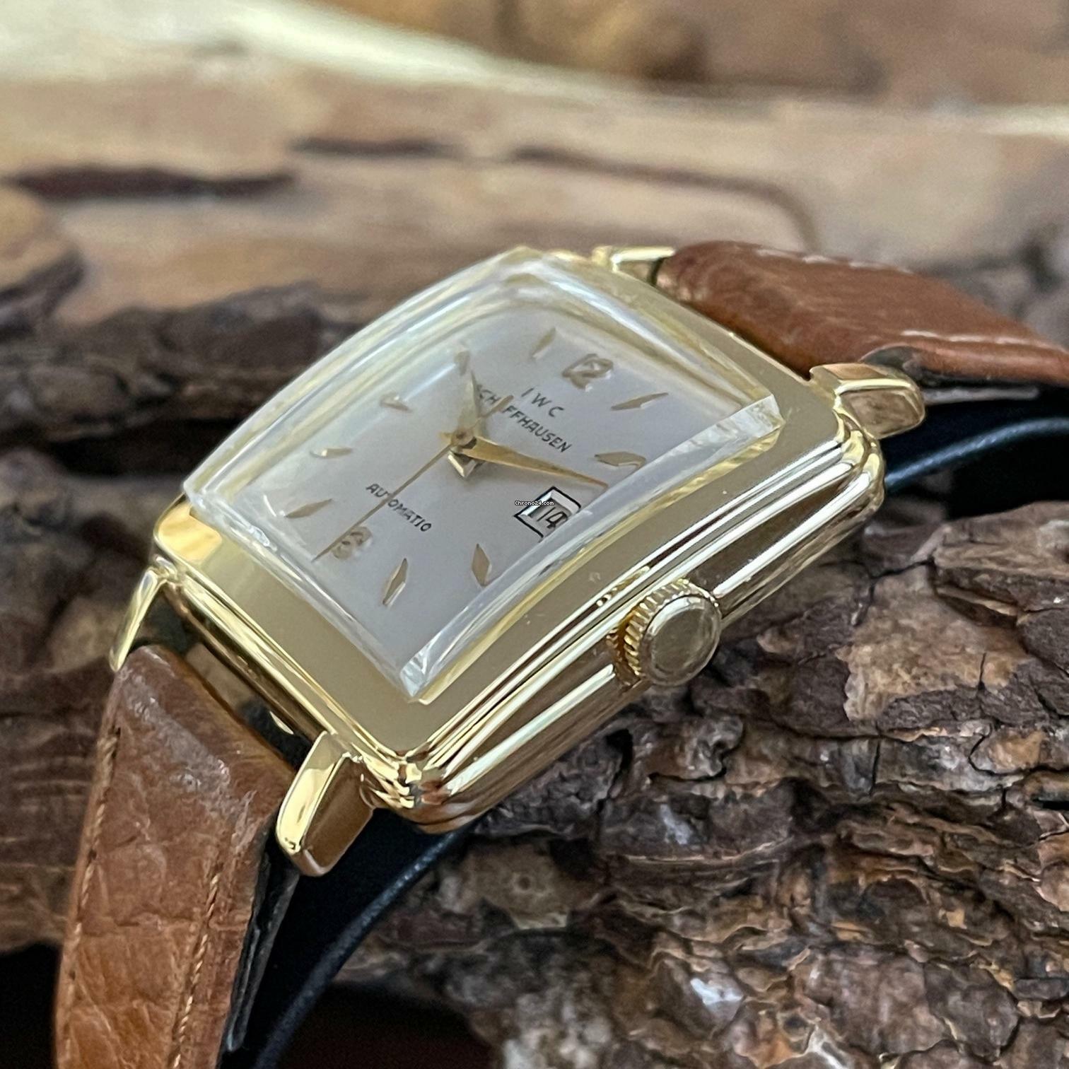 Thumbnail von IWC Square </h1>