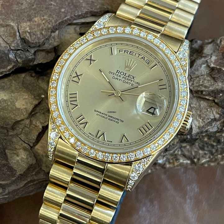  Rolex Day-Date 36 36mm - 750 Gelbgold - Diamant - Ref. 18338 </h1> 