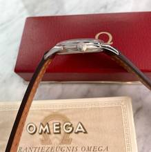 Thumbnail von Omega Classic Serviced 35mm Vintage FULL SET Box Papers Black Restored Dial 2605 2605