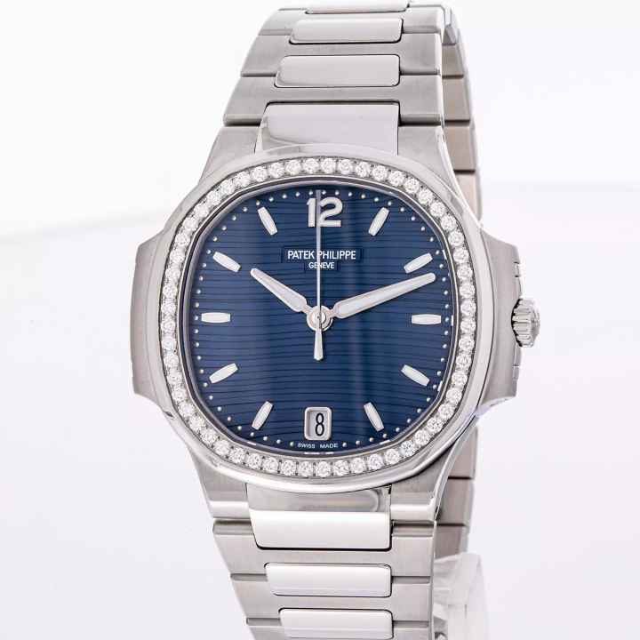  Patek Philippe Nautilus 35 Steel Blue Diamond 7118/1200A-001 like NEW 2021 Full Set 