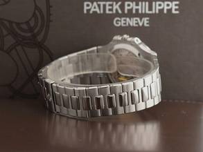 Thumbnail von Patek Philippe Nautilus 3712/1a-001 First Generation 2005 Rare 3 Dots German Paper