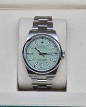 Thumbnail von Rolex Oyster Perpetual 41mm 134300 Pistachio dial Like New Condition Full Set 6-2025