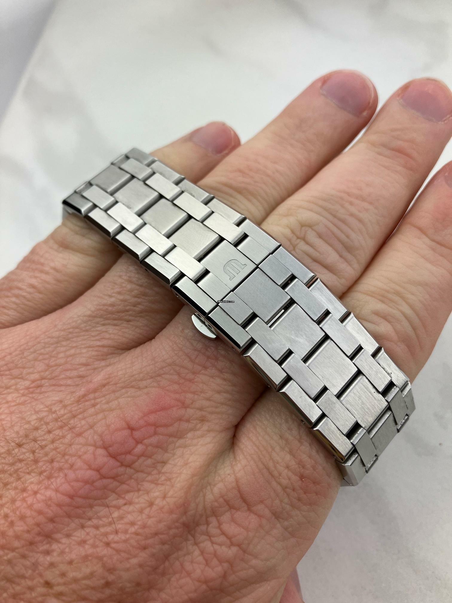 Thumbnail von Maurice Lacroix AIKON Venturer Blue/B+P/06-2024 </h1>