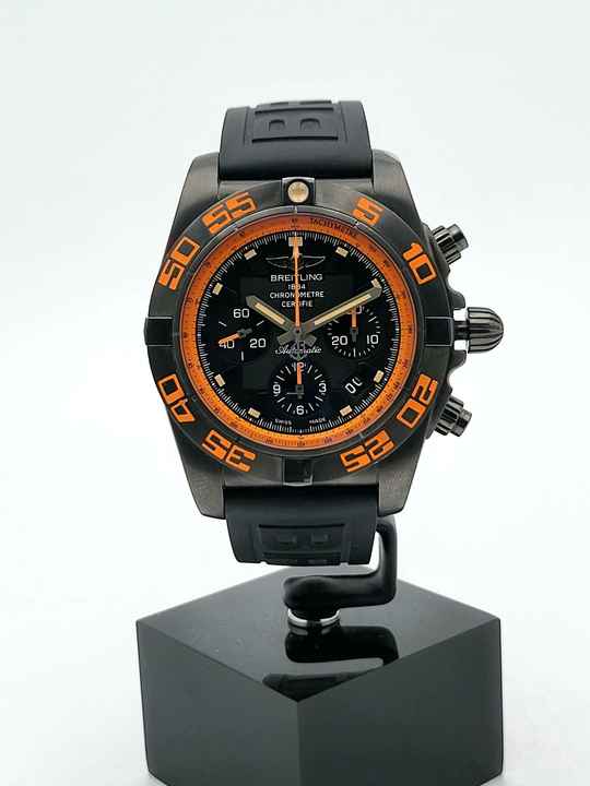  Breitling Chronomat 44 Raven Black </h1> 