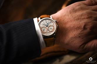 Thumbnail von Benzinger Classic GAP 2 Classic mit eigenem Manufakturkaliber handguillochiert mit Keramikeinlagen