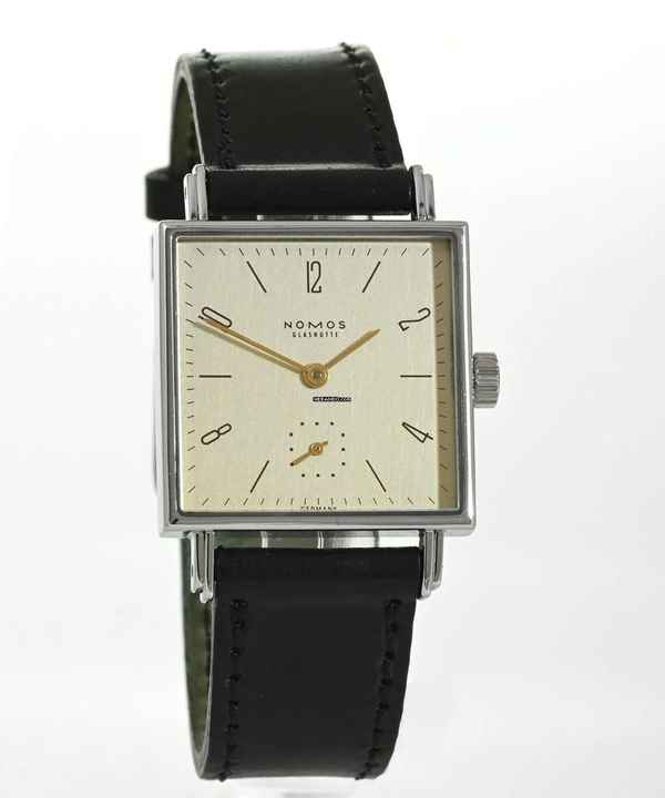  NOMOS Tetra 27 Karat Ref. 472  