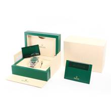 Thumbnail von Rolex Oyster Perpetual 41 Green Dial </h1>