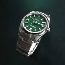 Thumbnail von Rolex Oyster Perpetual 41 Green Dial </h1>