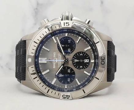  Breitling Chronomat 42 B01 42 NEW FULL SET 