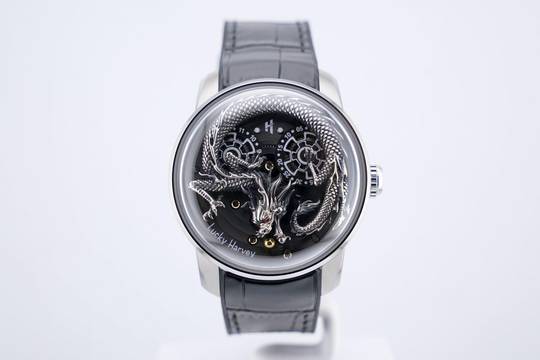  Lucky Harvey Silver Dragon - Unworn - Box+Papers - 24 Months Warranty Silver Dragon 2025 
