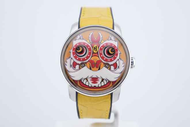  Lucky Harvey Yellow Lion Dance - Unworn - Box+Papers - Moving Eyes - 24 Months Warranty Yellow Lion 2025 