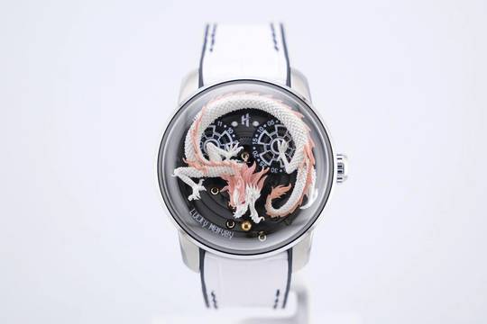  Lucky Harvey White Dragon - Unworn - Box+Papers - 24 Months Warranty White Dragon 2025 