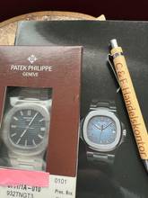 Thumbnail von Patek Philippe Nautilus 5711/1A-010 Nautilus Jumbo Stahl Blue Dial NEU-Deutsch-Tresoruhr