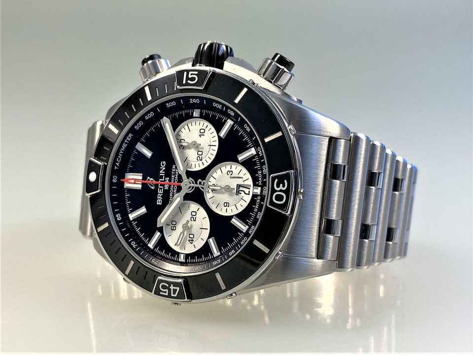  Breitling Chronomat Super Chronomat B01 44 Stahl Keramik Stahlband neu/ungetragen Tresoruhr </h1> 