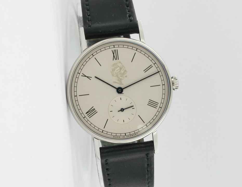  NOMOS Ludwig Glashütte Jubiläumsuhr Ludwig für Siemens 35mm 