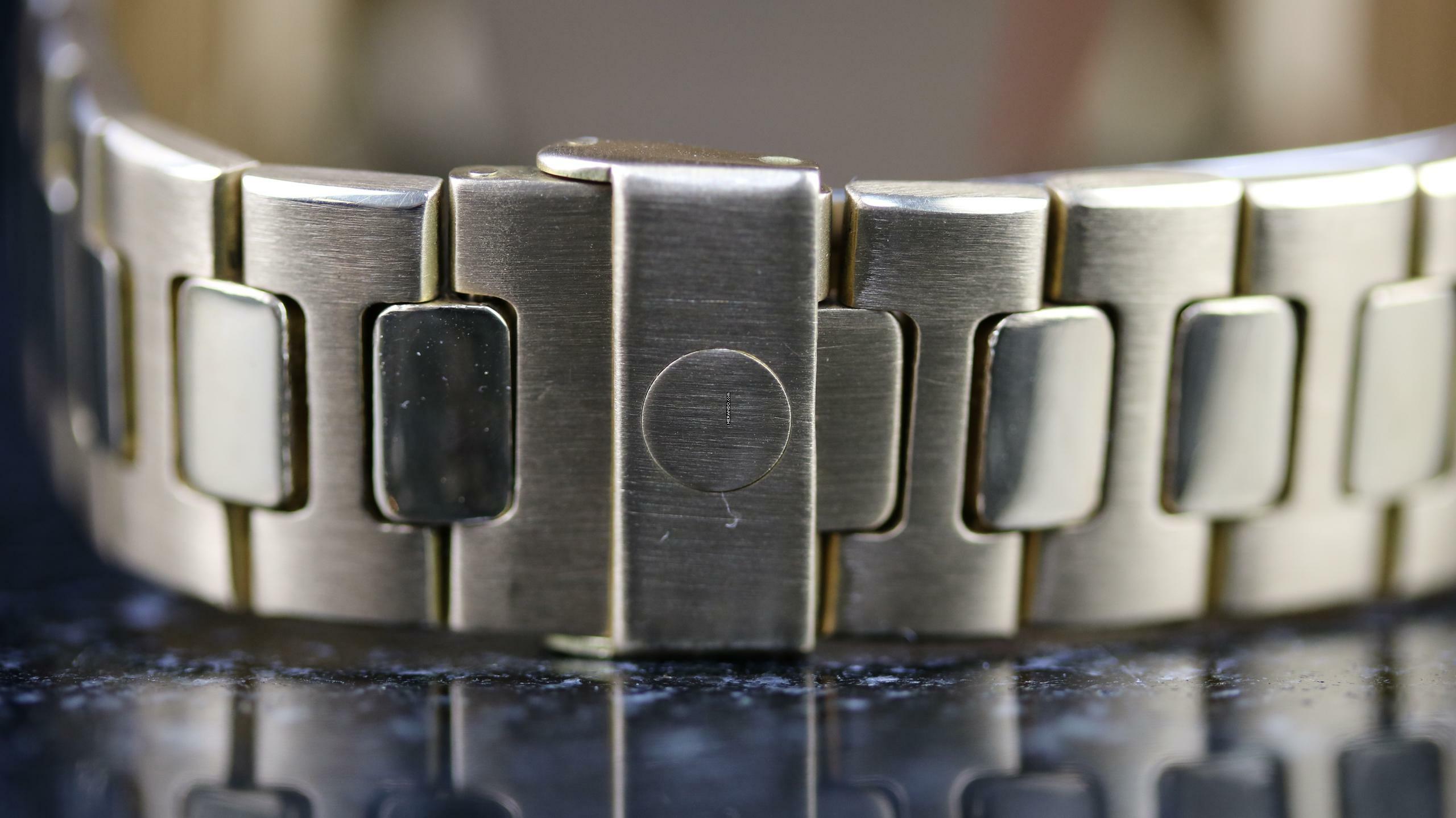 Thumbnail von Patek Philippe Nautilus 3700 - Diamond Dial - Only Watch - circa 1980