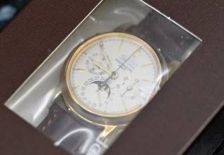 Thumbnail von Patek Philippe Perpetual Calendar Chronograph 3970EJ | 3. Series | Full Set | sealed | PP Service July 26