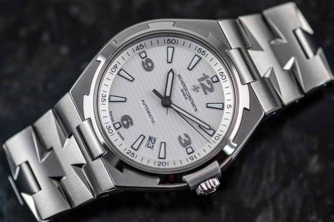  Vacheron Constantin Overseas 47040 | Full Set | VC Service 2021 | Steel | white dial </h1> 