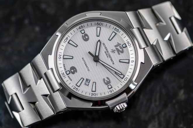  Vacheron Constantin Overseas 47040 | Full Set | VC Service 2021 | Steel | white dial </h1> 