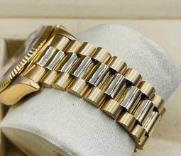 Thumbnail von Rolex Day-Date 36 Gold 18Kt. President perfect condition-NO STRETCH Champagne Diam. Dial </h1>