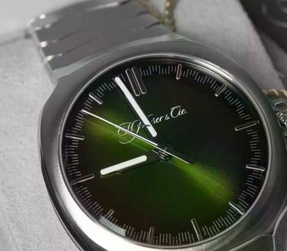  H.Moser & Cie. Streamliner Centre Seconds 