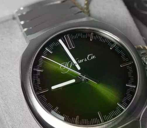  H.Moser & Cie. Streamliner Centre Seconds 