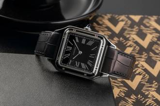 Thumbnail von Cartier Santos Dumont Black Lacquer Handaufzug Herrenuhr Ref. WSSA0046 B&P 2024
