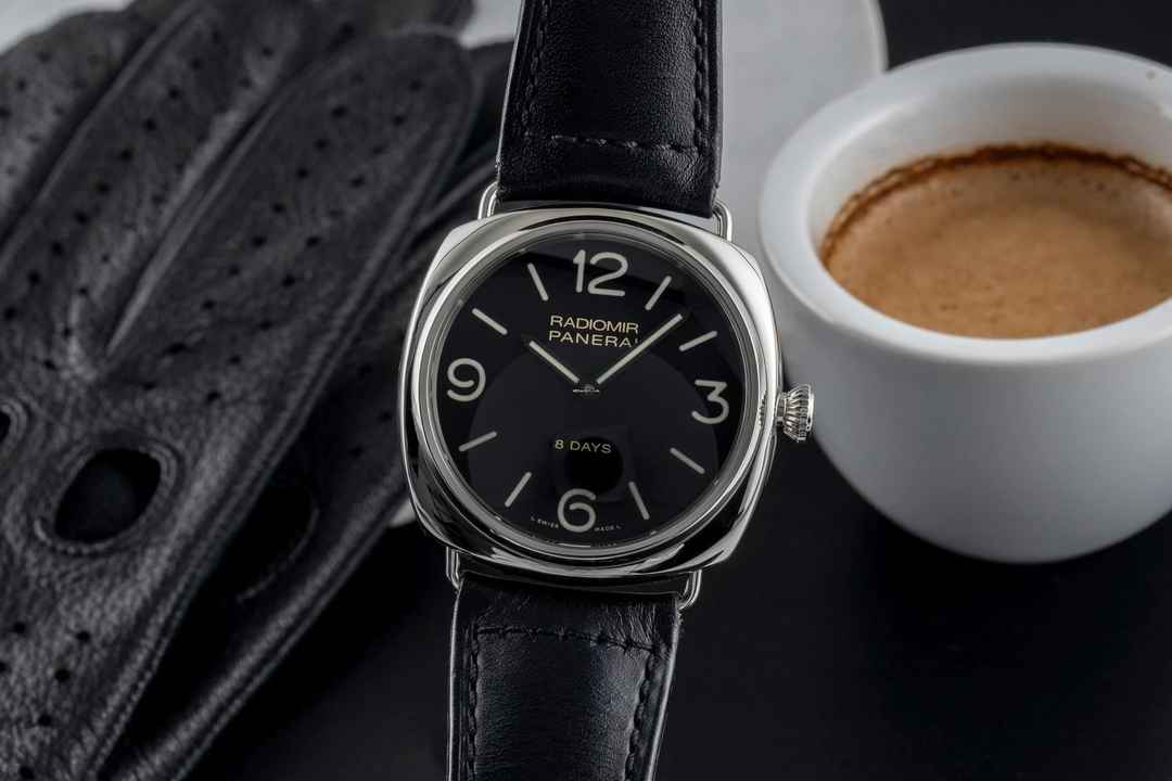  Panerai Radiomir 8 Days Handaufzug Herrenuhr Ref. PAM00610 Papiere 2018  