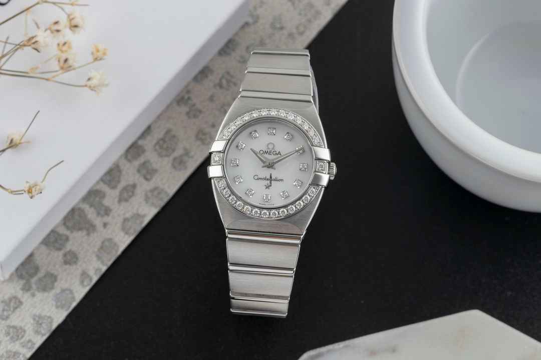  Omega Constellation Double Eagle MOP Diamanten Stahl Damenuhr Ref. 1589.75.00  