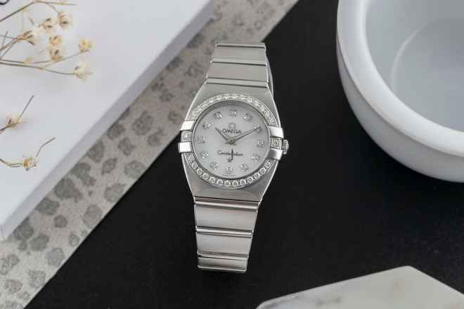  Omega Constellation Double Eagle MOP Diamanten Stahl Damenuhr Ref. 1589.75.00  