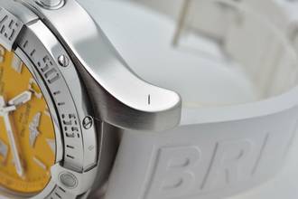 Thumbnail von Breitling Avenger II Seawolf Code Yellow A1733110/I519 A17331