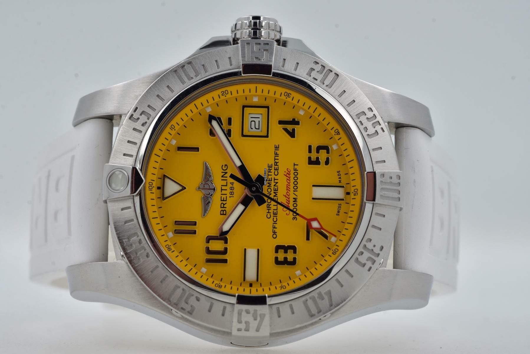  Breitling Avenger II Seawolf Code Yellow A1733110/I519 A17331  