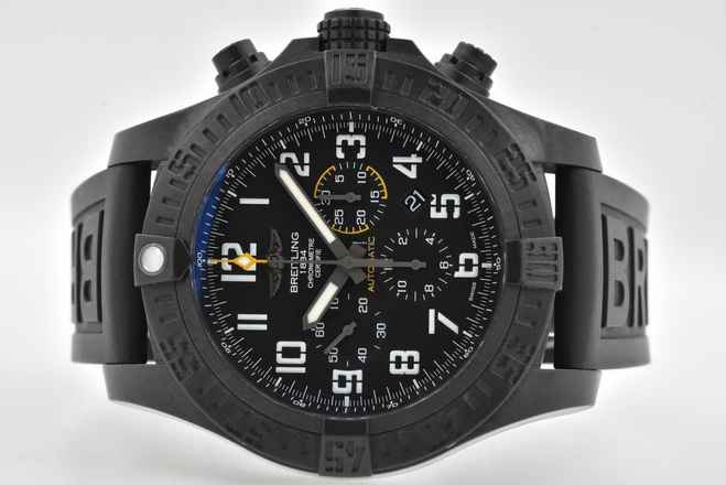  Breitling Avenger Hurricane Breitlight XB0170E4 Black Dial Schwarz </h1> 