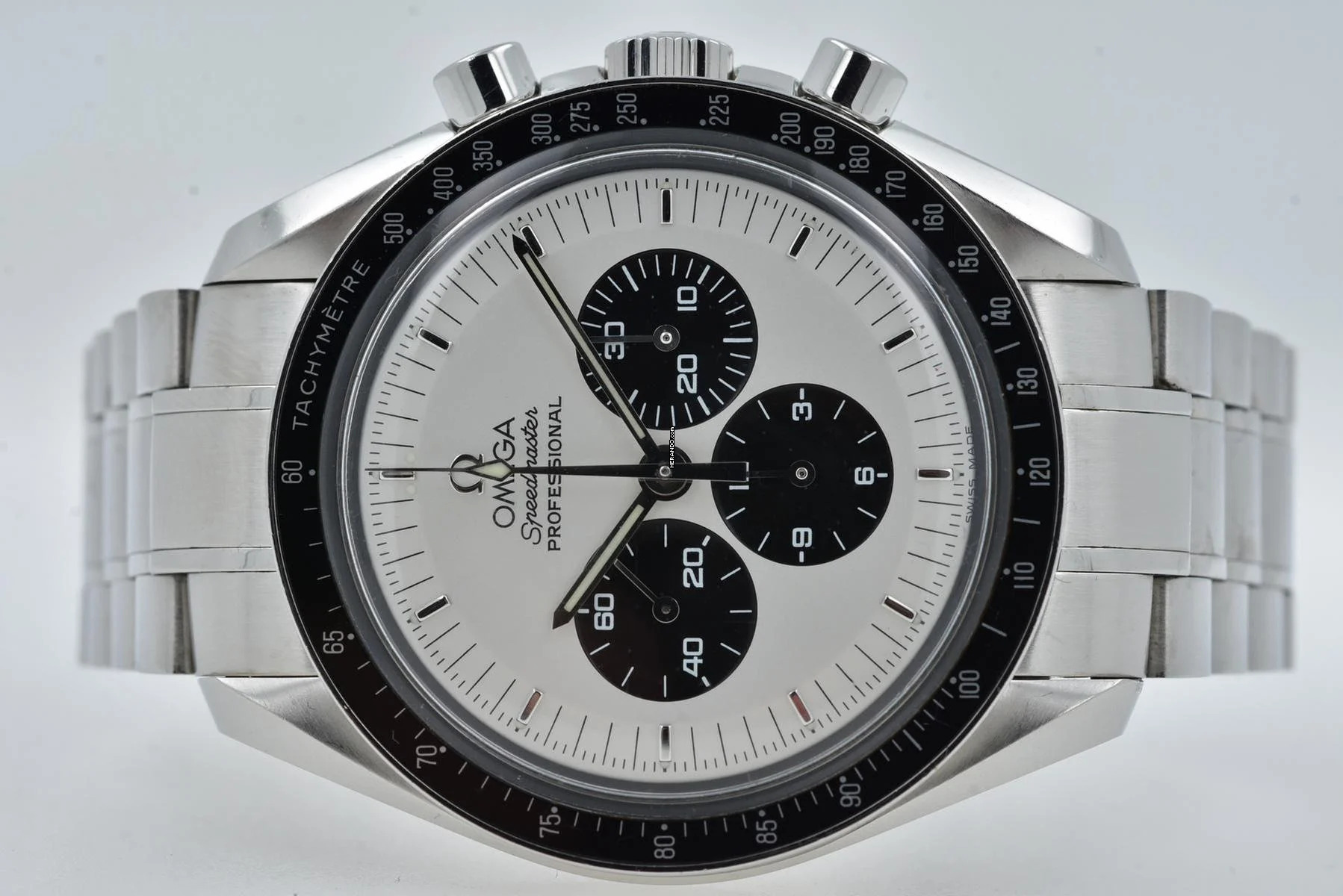  Omega Speedmaster Professional Moonwatch Mitsukoshi Panda Mod 3570.50  