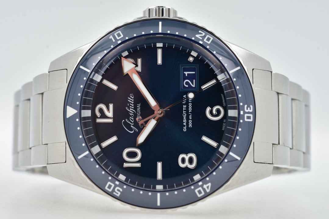  Glashütte Original SeaQ Panoramadatum Big Date 1-36-13-02-81 Blue Dial </h1> 